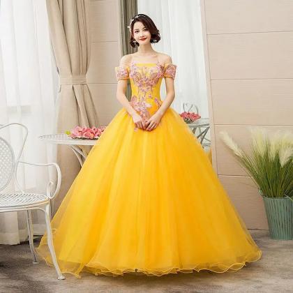 Elegant Off-shoulder Yellow Tulle Ball Gown With..