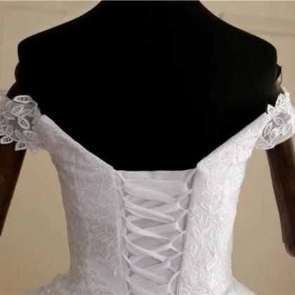 Elegant Off-shoulder Lace A-line Bridal Wedding..