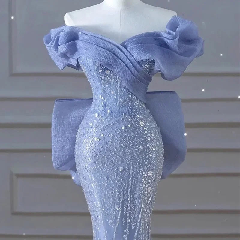 Luxury Mermaid Sheer Tulle Evening Gowns with Black Lace Appliques