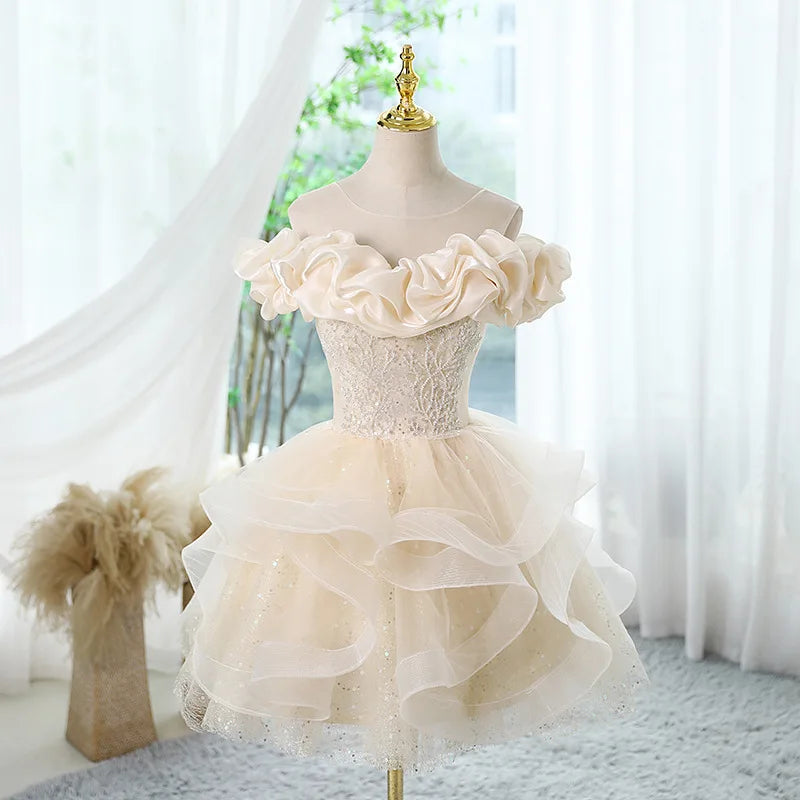 knee length dresses for ladies Anouk Top in Cream Lace main image 0