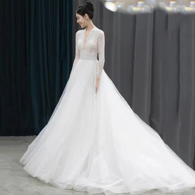 Sexy V-neck Wedding Dresses With Long Sleeve Classic Lace Tulle Bridal Dress With Train Simple Elegant Suknia Slubna Customized