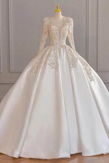 Elegant Long Sleeve Lace Applique Bridal Ball Gown