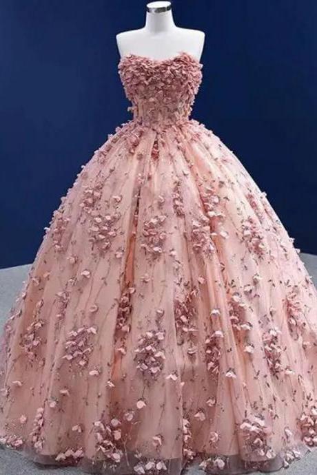 Elegant Strapless Floral Applique Ball Gown Dress