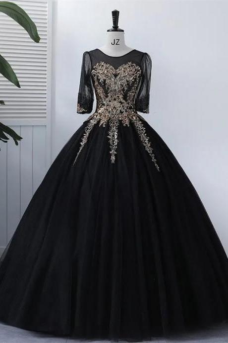 Elegant Black Tulle Evening Gown With Gold Appliqué