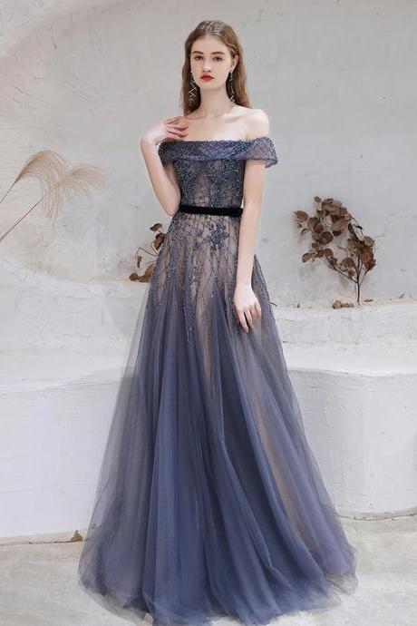 Elegant Off-shoulder Tulle Evening Gown With Lace Detailing