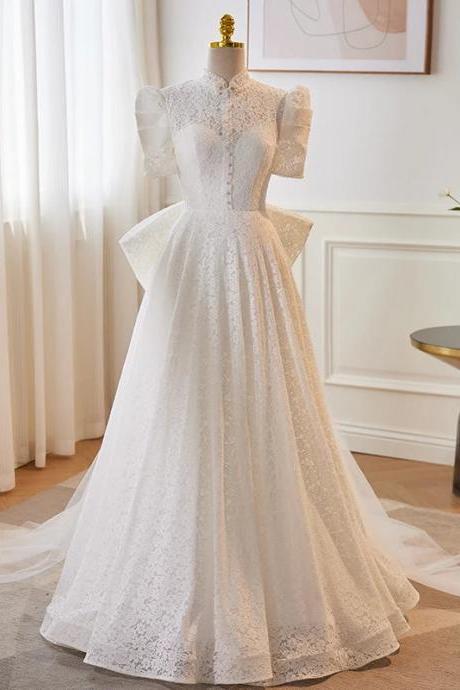 Elegant Lace A-line Bridal Gown With Short Sleeves