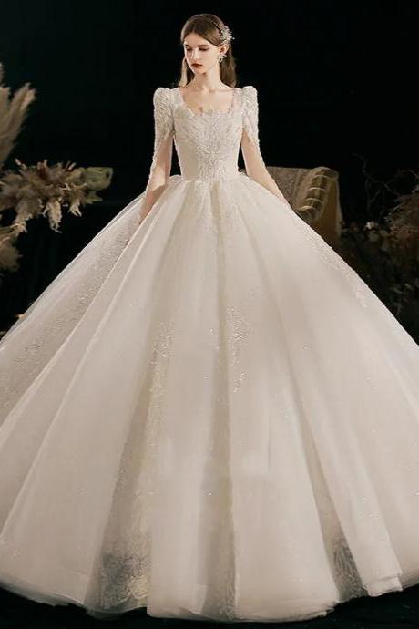 Elegant Long-sleeve V-neck Embroidered Bridal Gown