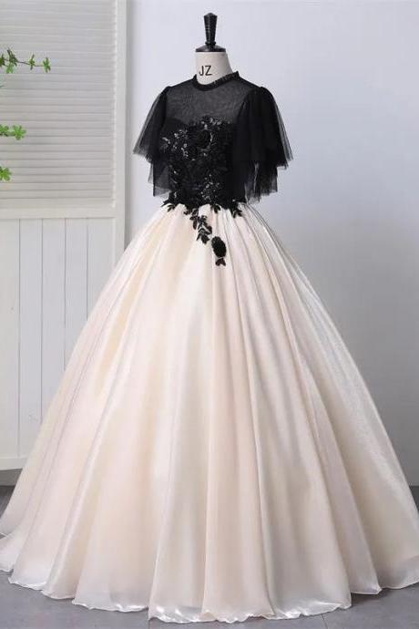Elegant Black Lace Bodice A-line Tulle Evening Gown