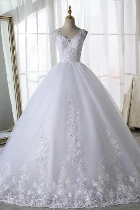 Elegant V-neck Lace Applique Bridal Ball Gown Wedding