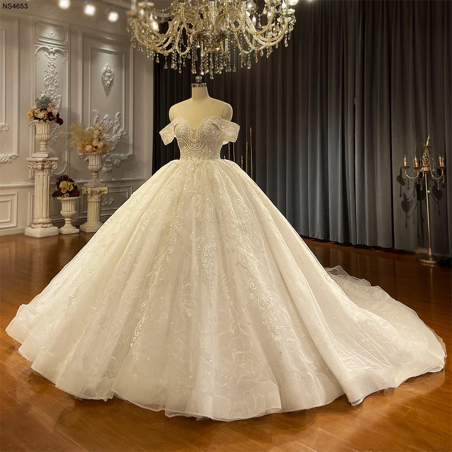 Off-shoulder Lace Bridal Gown With Train on Luulla
